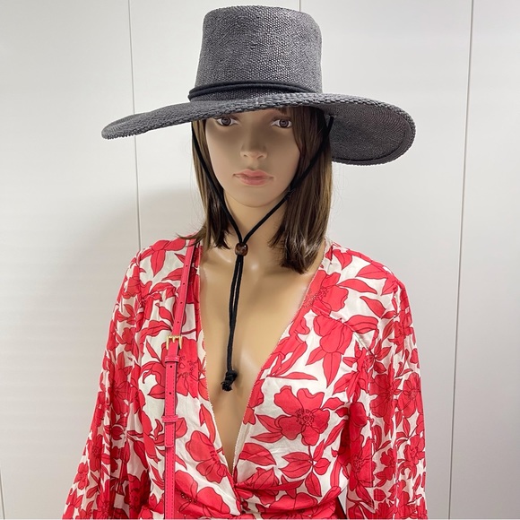 SALE WOVEN STRAW BOATER HAT - Picture 4 of 11